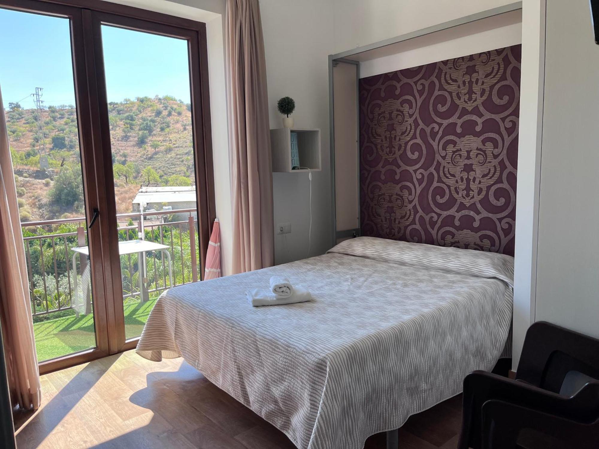 Aparthotel Balcones De Bentomiz Velez Malaga Exterior foto